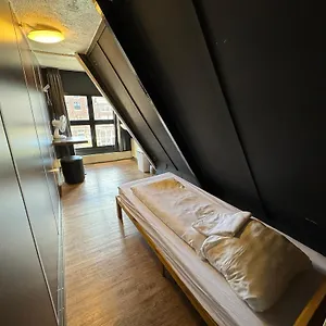 https://hostel-utopia.amsterdamhotelsnl.com
